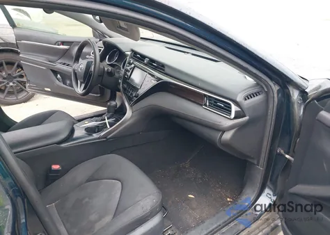 2018 Toyota Camry Le из США, поврежденный, VIN 4T1B11HK4JU533184